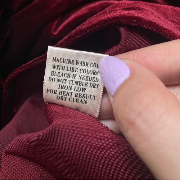 NWOT Red Velvet Flowy Bell Sleeve Deep V Neck Dress - Picture 11 of 12